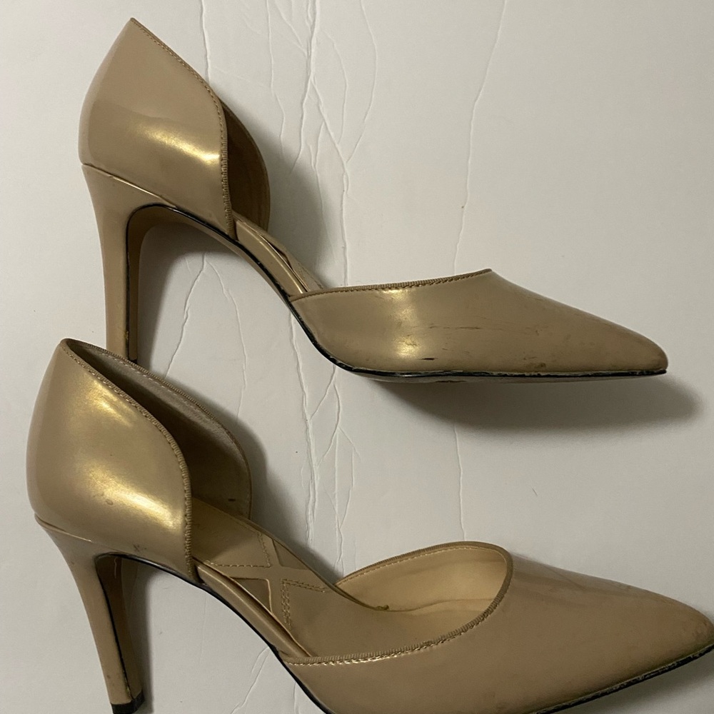 Adrienne Vittadini Classic Beige Heels
